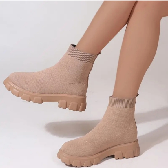 Sock Lug Boots - Picture 5 of 5